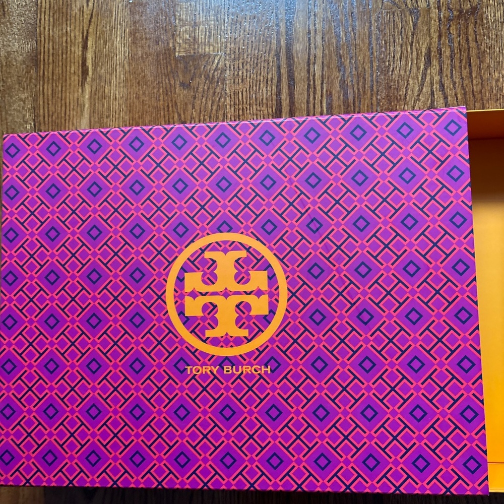 Tory Burch box/ boxes - Picture 2 of 5